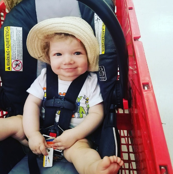 Meet your Posher, Rebecca D. - Picture 5 of 7